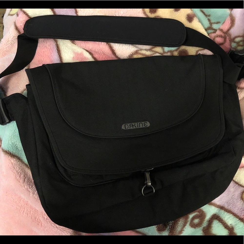 Dakine Brand Flap Over Messenger Bag
